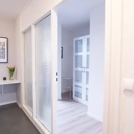 Gemuetliches Und Helles Mit Balkon, Badewanne, Wlan, Parkplatz Bremen