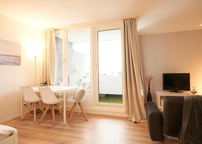 公寓 Gemuetliches Und Helles Mit Balkon, Badewanne, Wlan, Parkplatz 不莱梅