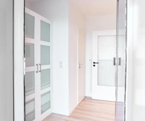 Gemuetliches Und Helles Mit Balkon, Badewanne, Wlan, Parkplatz